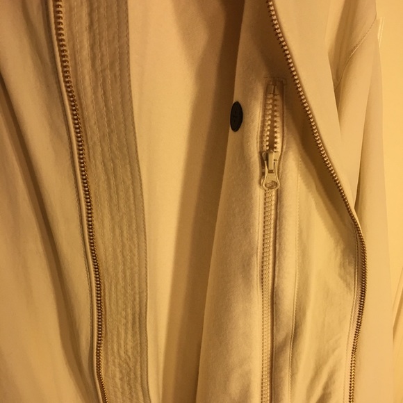 Puma Zip-Up Jacket - Picture 3 of 5